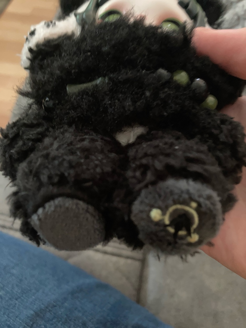 Skullpanda Green & Black Plush Keychain - SKULLPANDA no box or tag - Picture 7 of 9